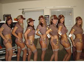 Click image for larger version

Name:	ups_girls_uniform.jpg
Views:	4
Size:	65.9 KB
ID:	596554